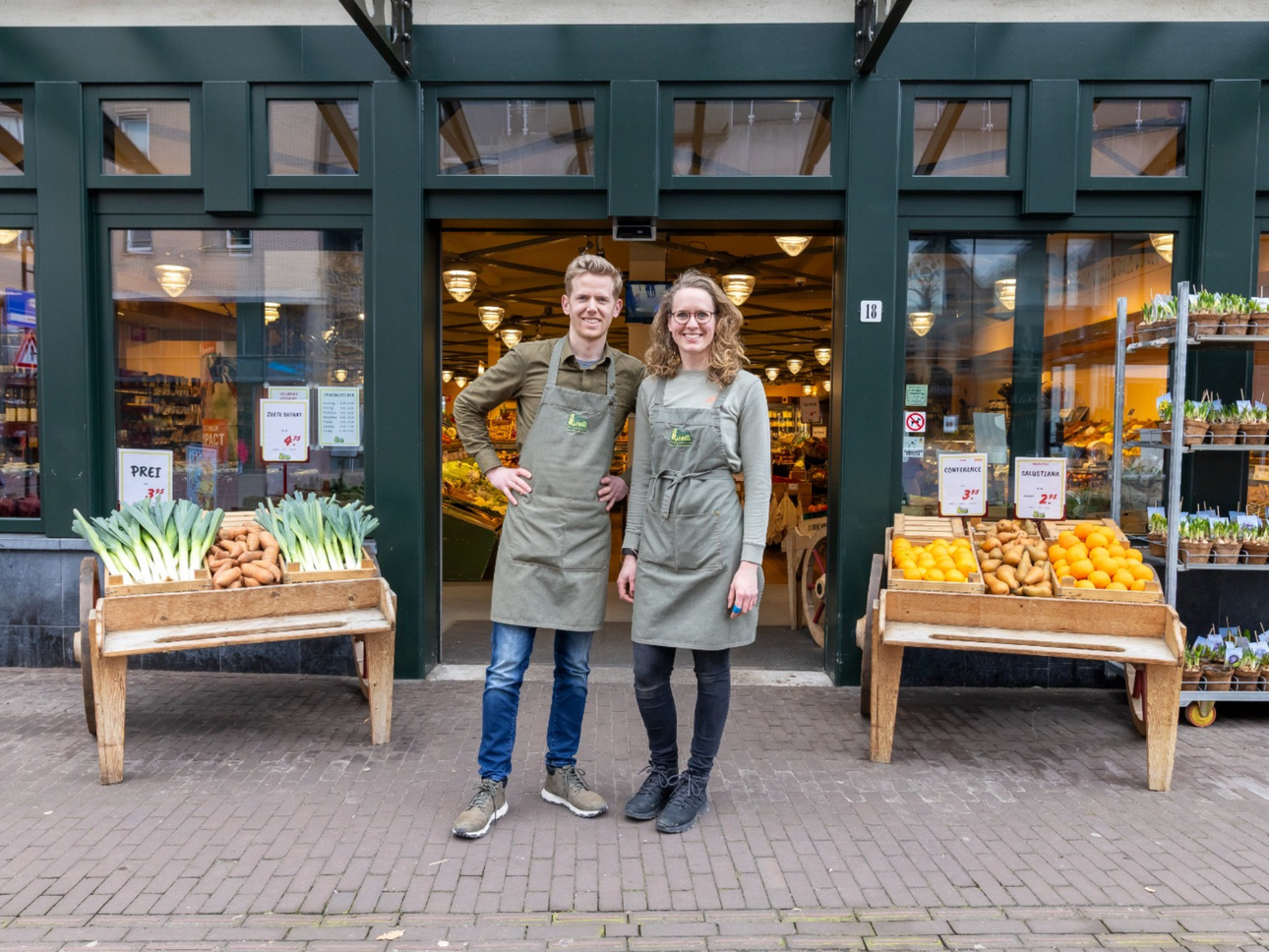 Jonge winkeliersbijeenkomst bio winkel
